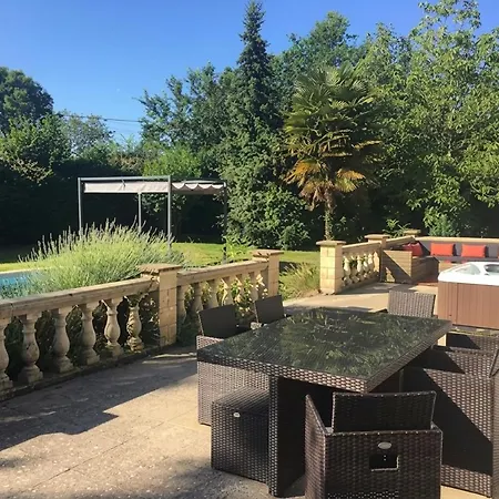 펜션 La Parenthese Normande - Piscine Chauffee